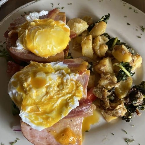 Signature Classic Benny.