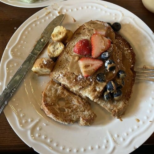 French Toast & Berries.